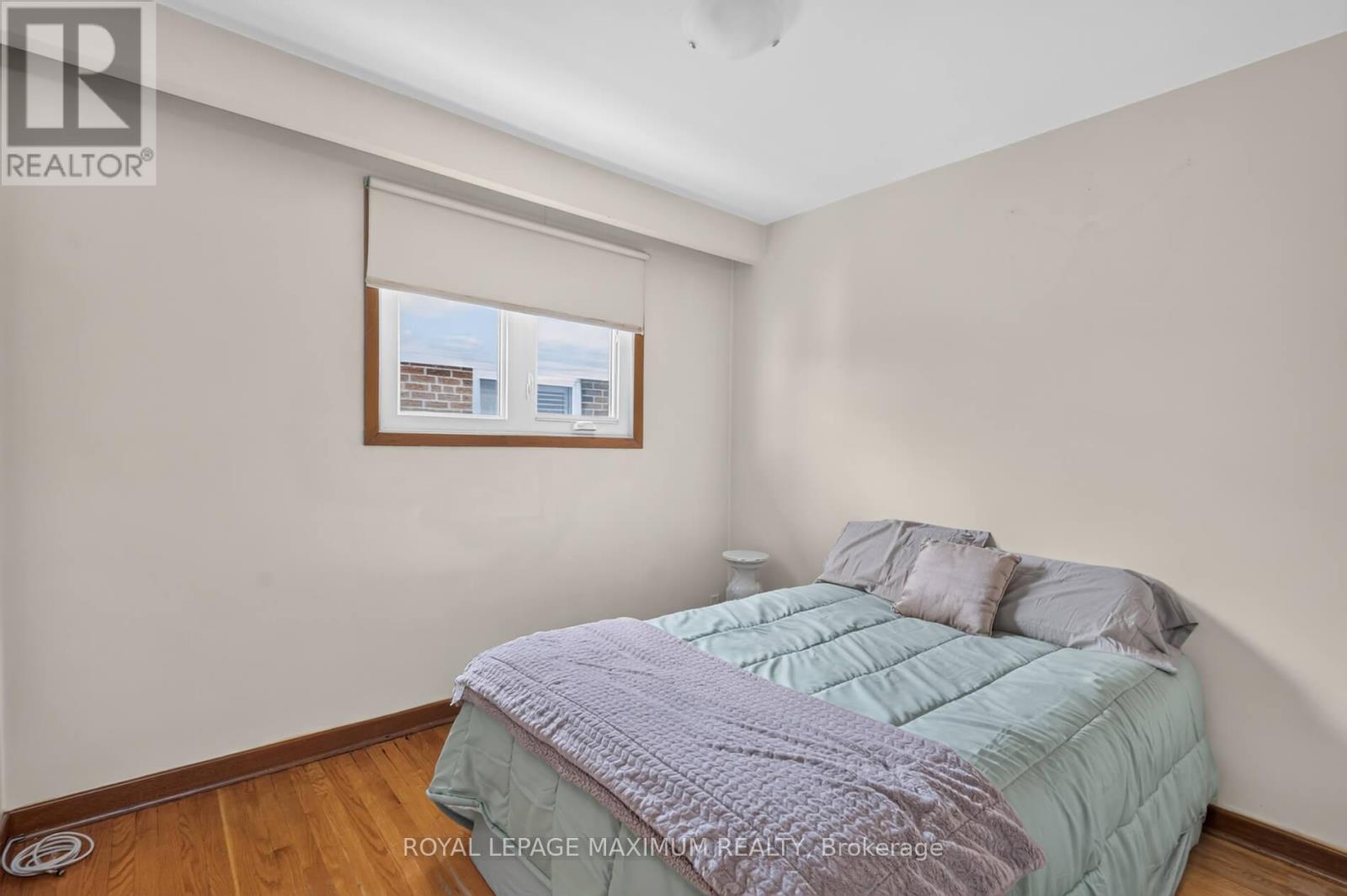 11 Hisey Crescent, Toronto, Ontario  M3N 1T9 - Photo 19 - W13692782