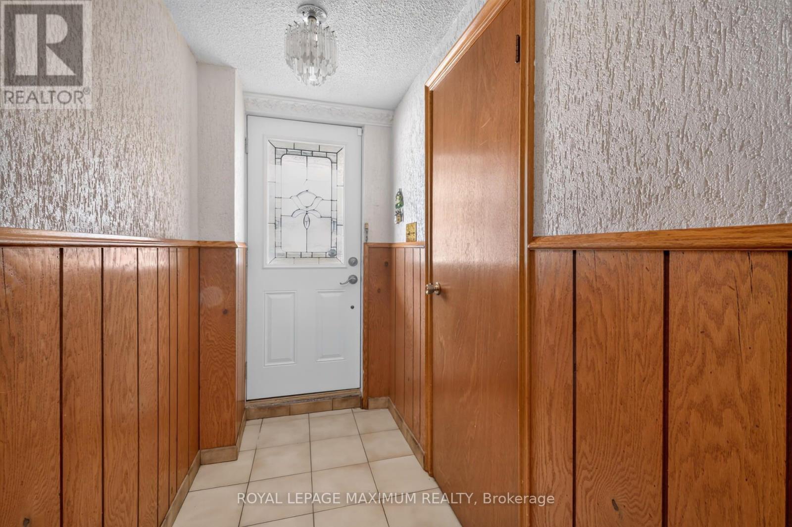11 Hisey Crescent, Toronto, Ontario  M3N 1T9 - Photo 24 - W13692782