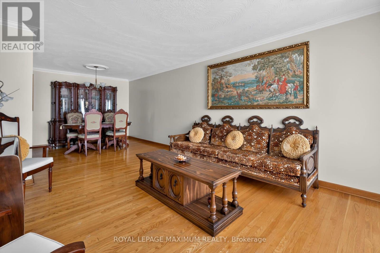 11 Hisey Crescent, Toronto, Ontario  M3N 1T9 - Photo 7 - W13692782