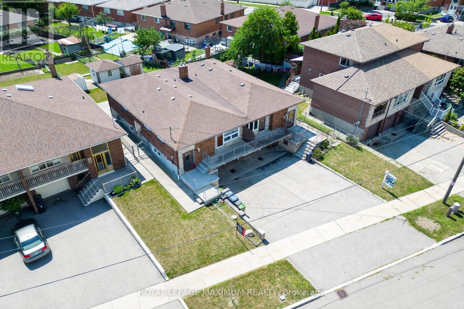 11 Hisey Crescent, Toronto, Ontario  M3N 1T9 - Photo 49 - W13692782