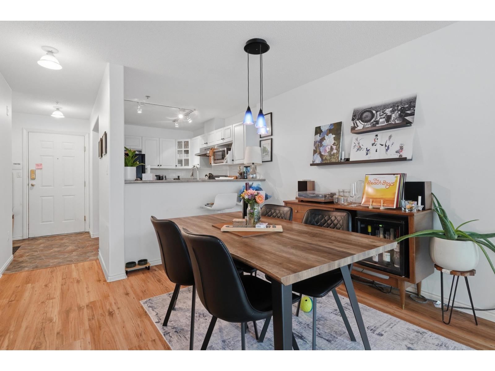 309 15342 20 Avenue, Surrey, British Columbia  V4A 2A2 - Photo 3 - R3133504