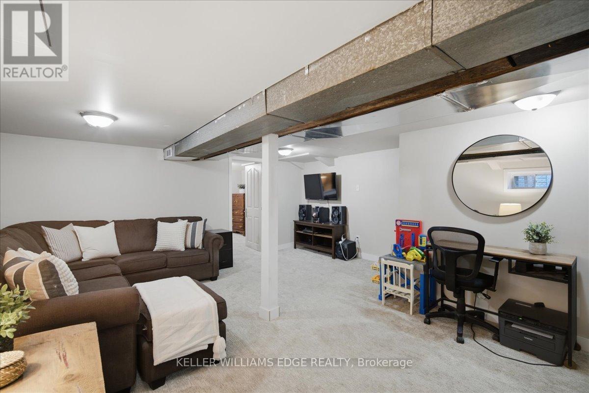 22 Delena Avenue N, Hamilton, Ontario  L8H 6B4 - Photo 15 - X13693920