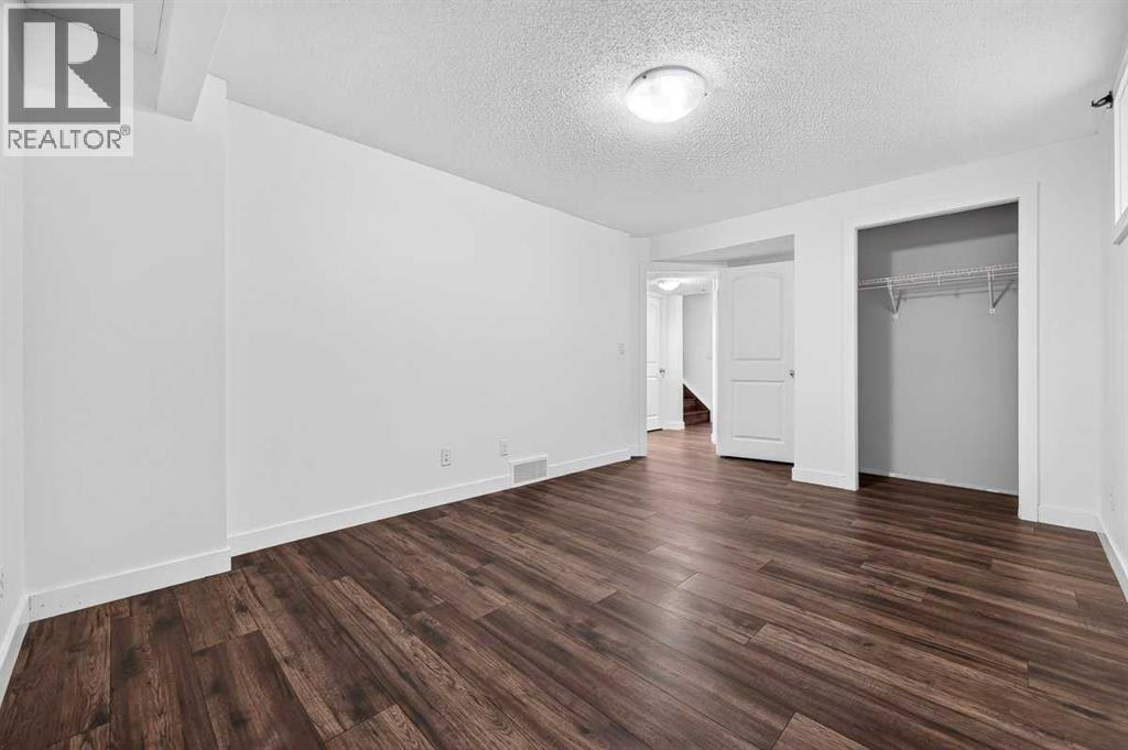 377 Panora Way NW, Calgary, Alberta  T3K 0V2 - Photo 30 - A2335904