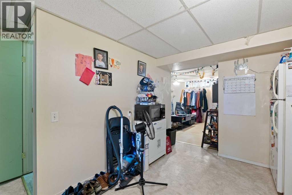 726 68 Avenue Sw, Calgary, Alberta  T2V 0N2 - Photo 27 - A2336114
