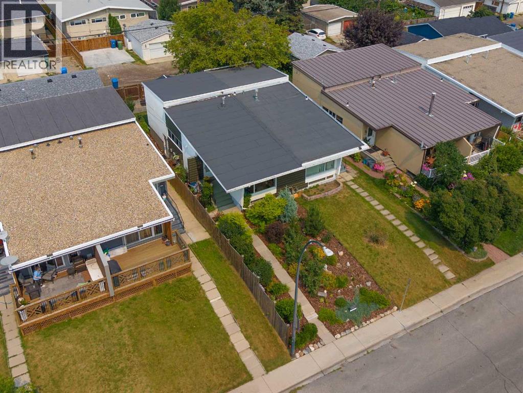 726 68 Avenue Sw, Calgary, Alberta  T2V 0N2 - Photo 43 - A2336114