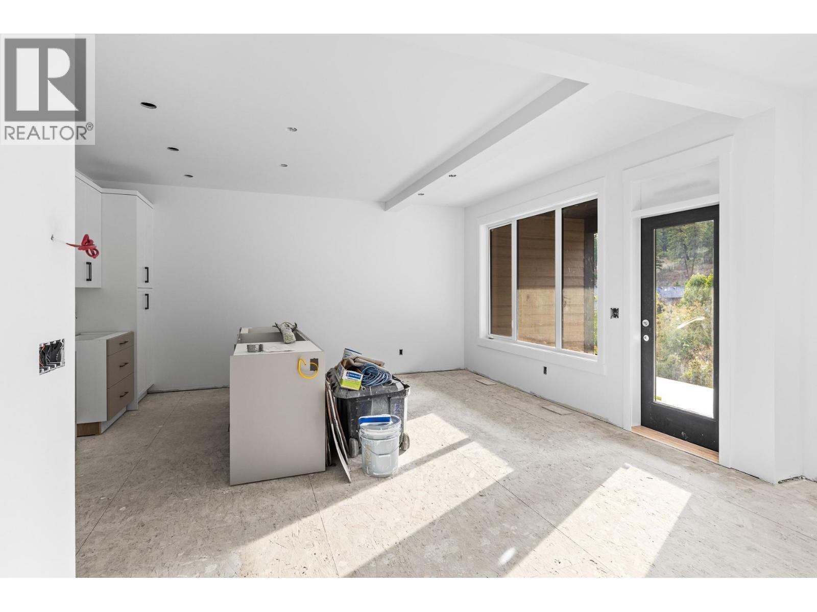 2509 Paramount Peak Drive Unit# Prop Sl 3, West Kelowna, British Columbia  V4T 0E3 - Photo 5 - 10391862