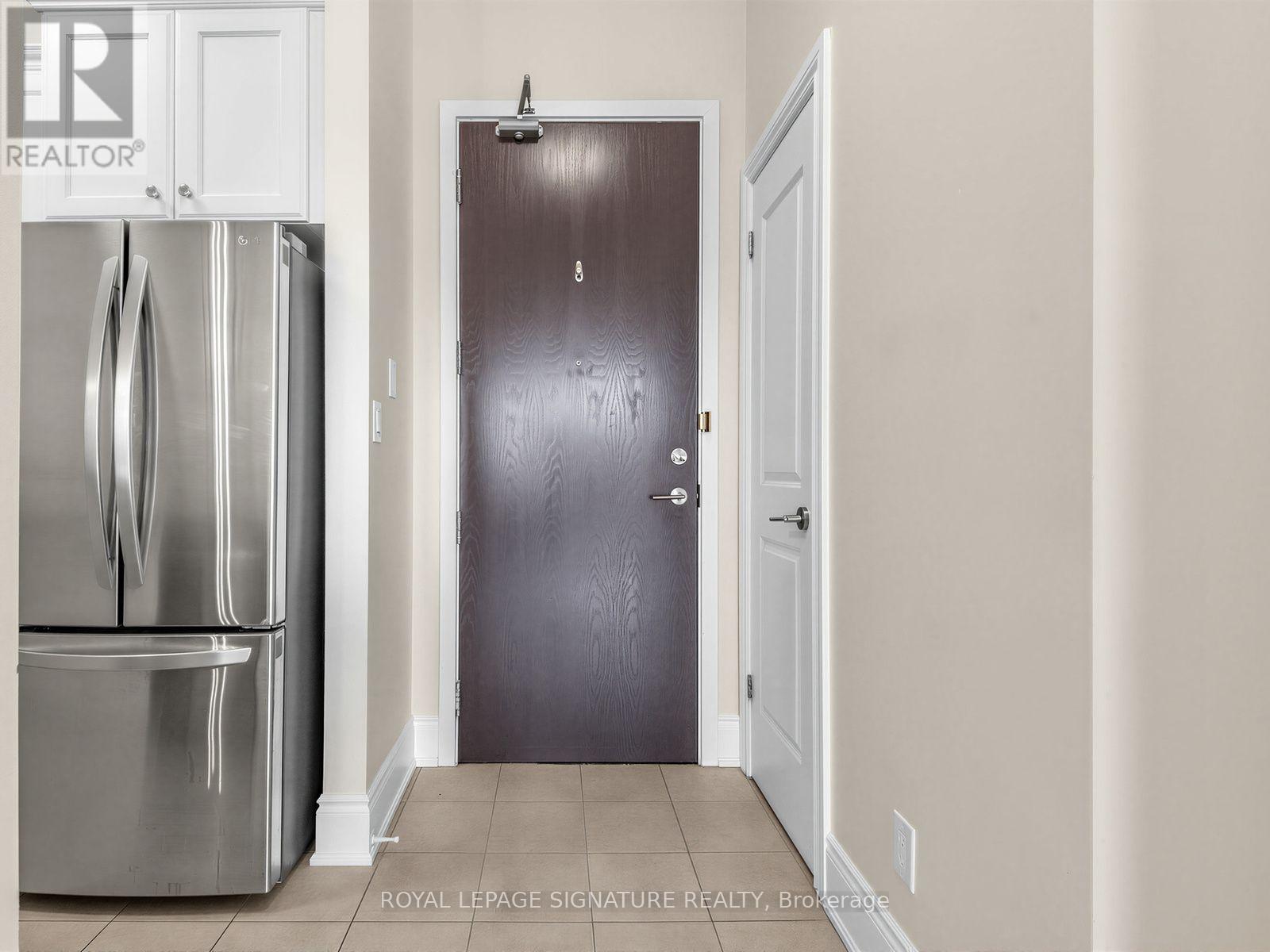 Ph611 - 281 Woodbridge Avenue, Vaughan, Ontario  L4L 0C6 - Photo 4 - N13694038
