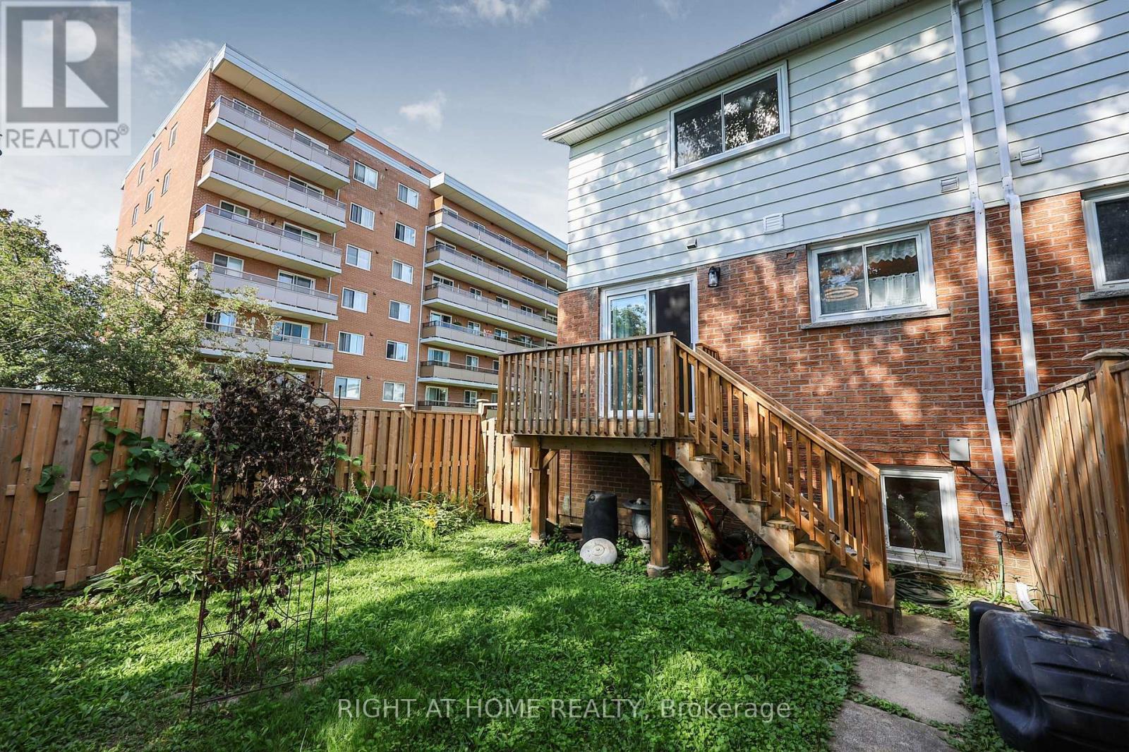 9 - 237 Steel Street, Barrie, Ontario  L4M 2H1 - Photo 35 - S13693964