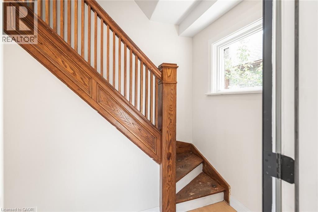 203 Brock Street, Brantford, Ontario  N3S 5W8 - Photo 16 - 40856811