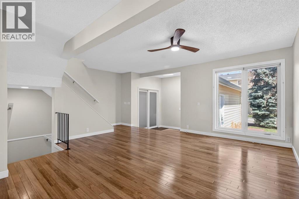 360 Point Mckay Gardens NW, Calgary, Alberta  T3B 4V8 - Photo 8 - A2329449