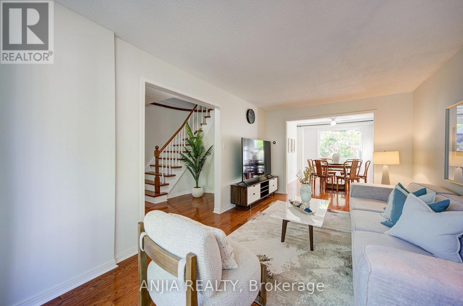 77 Royal Palm Drive, Brampton, Ontario  L6Z 1P2 - Photo 14 - W13694026