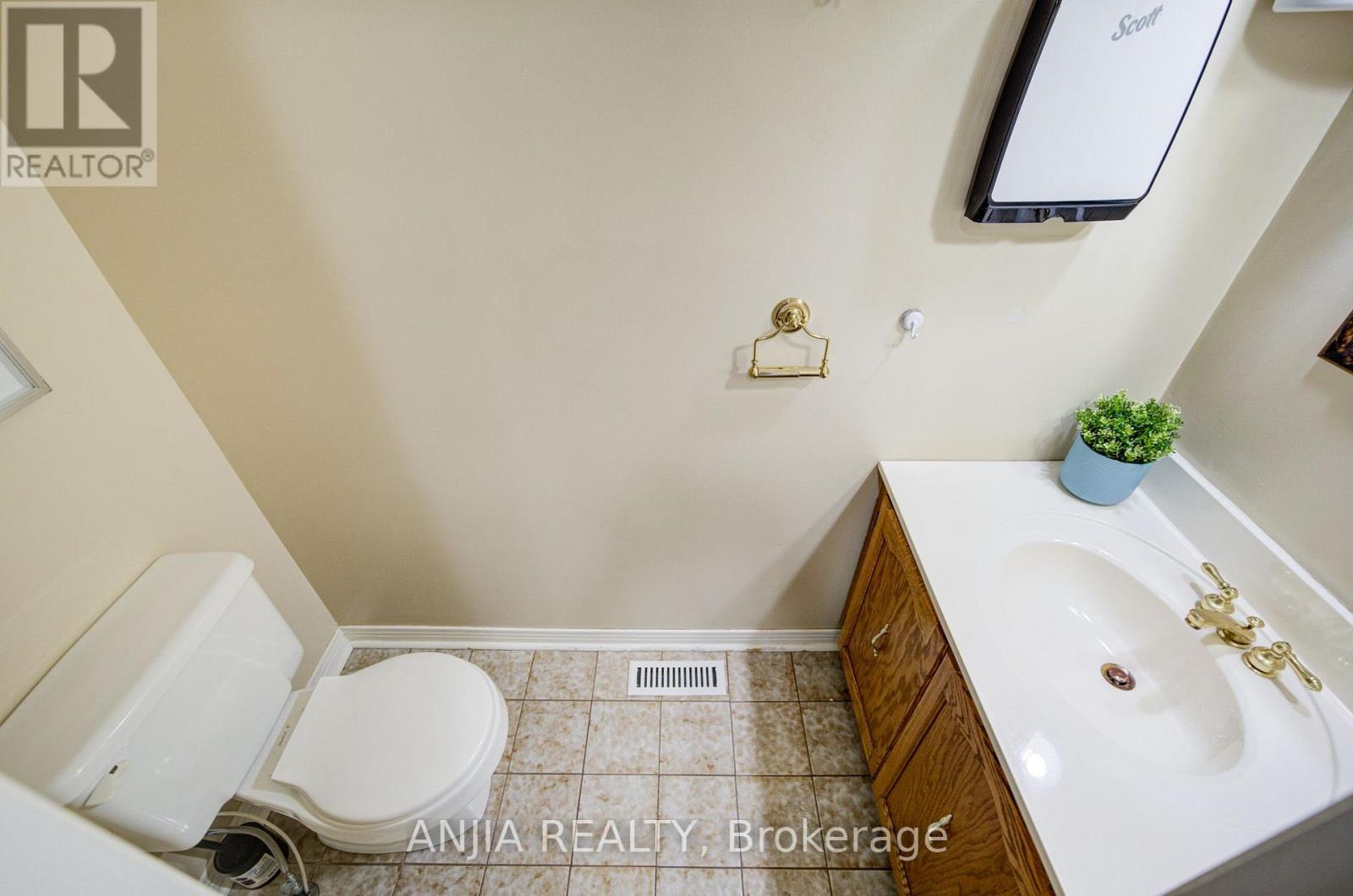 77 Royal Palm Drive, Brampton, Ontario  L6Z 1P2 - Photo 26 - W13694026