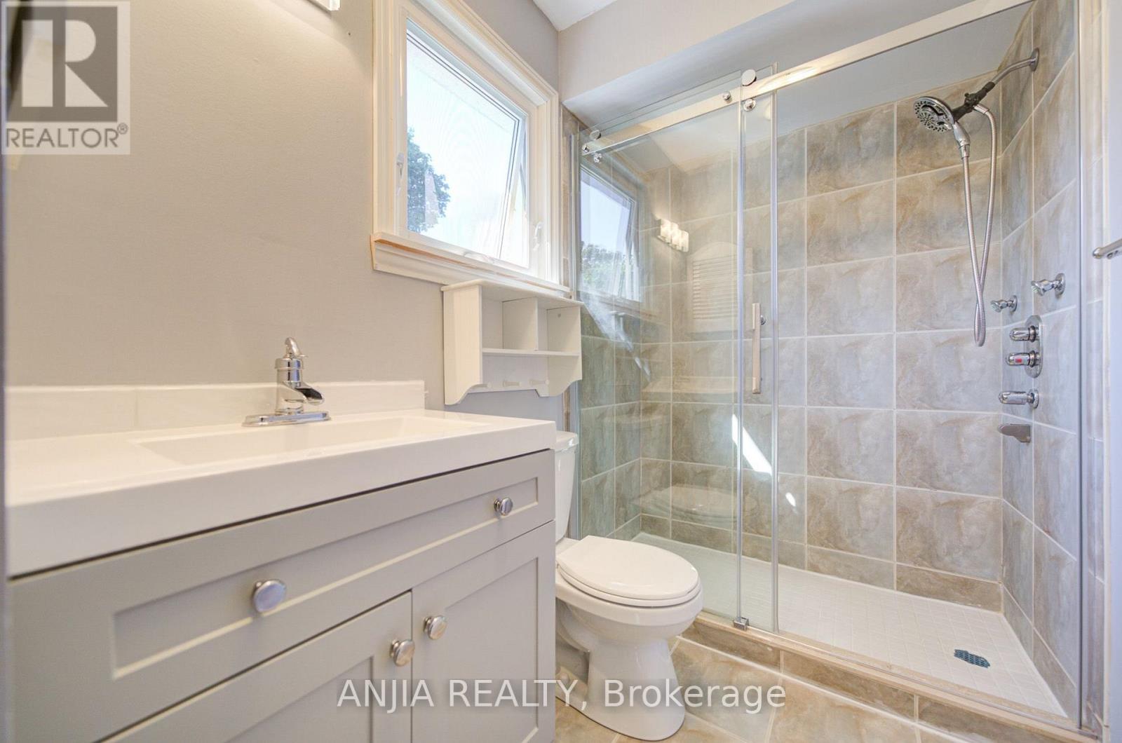 77 Royal Palm Drive, Brampton, Ontario  L6Z 1P2 - Photo 32 - W13694026