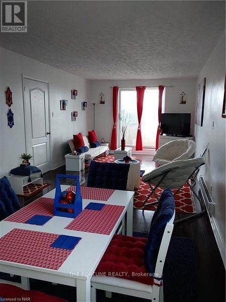 304 - 4692 Crysler Avenue N, Niagara Falls, Ontario  L3K 5V5 - Photo 8 - X13694014