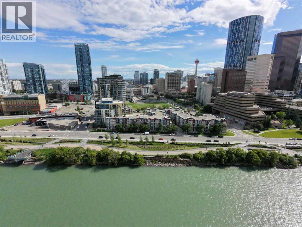 209, 333 Riverfront Avenue SE, Calgary, Alberta