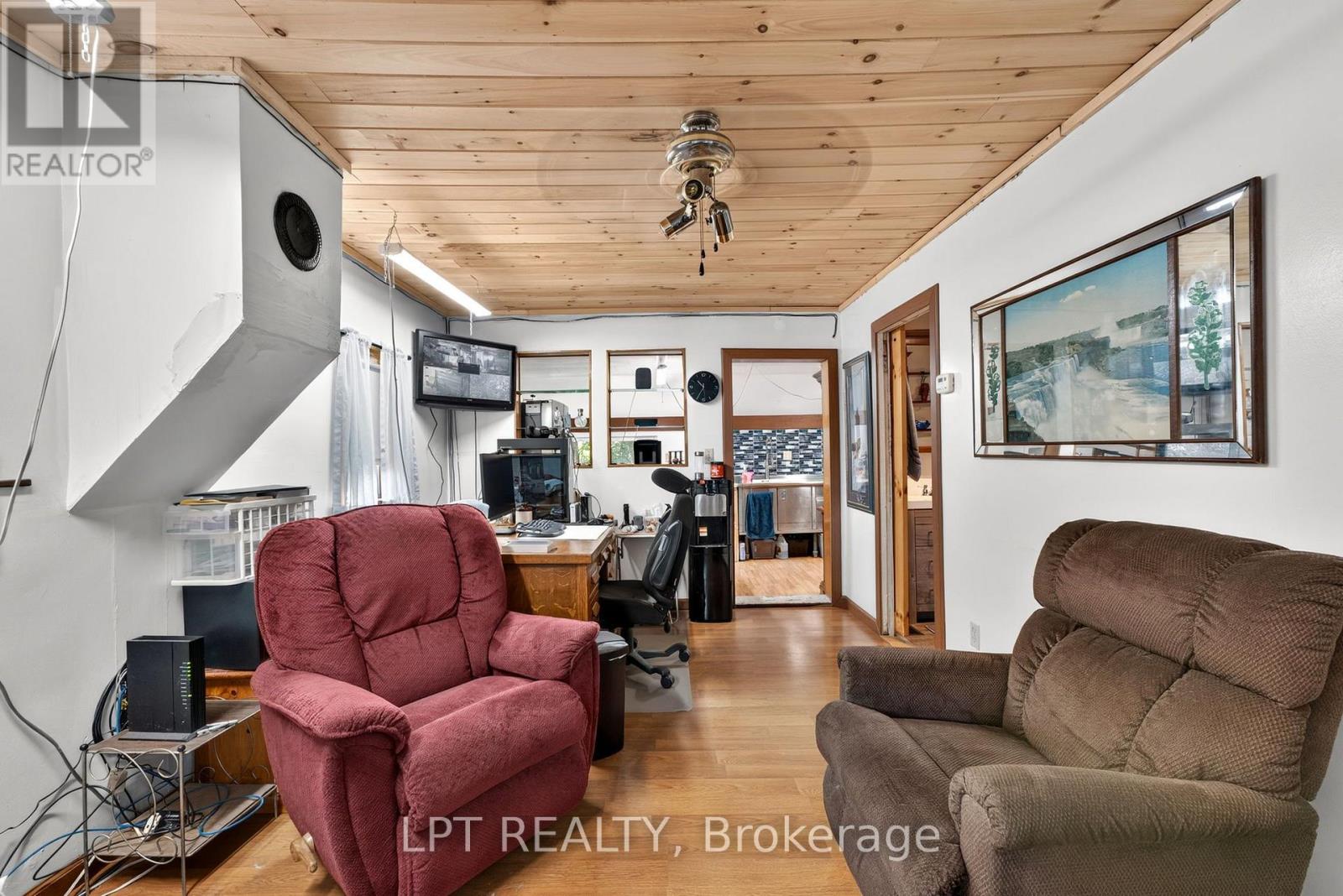 8349 Ravenswood Line, Lambton Shores, Ontario  N0M 1N0 - Photo 16 - X13694048