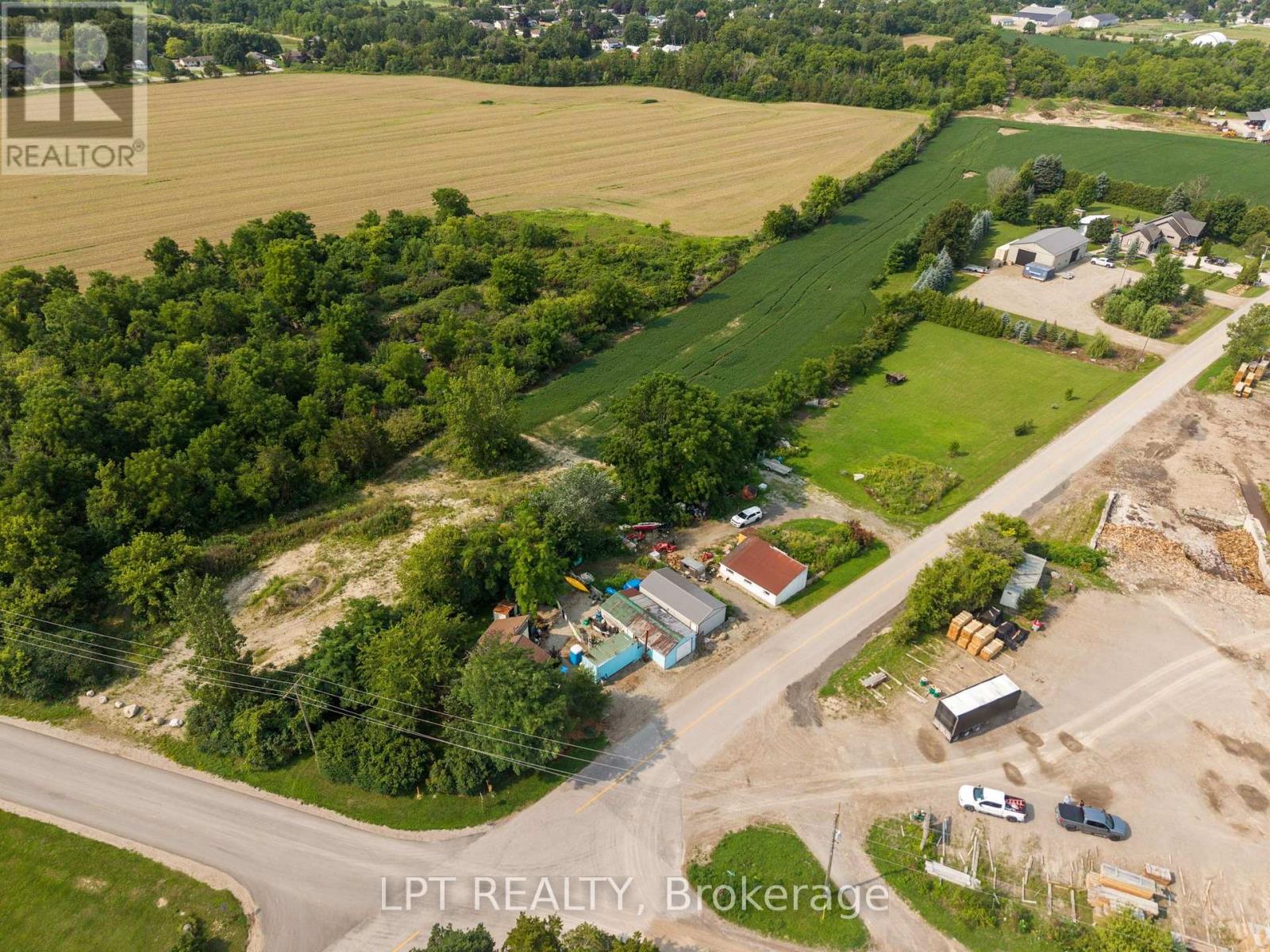 8349 Ravenswood Line, Lambton Shores, Ontario  N0M 1N0 - Photo 25 - X13694048
