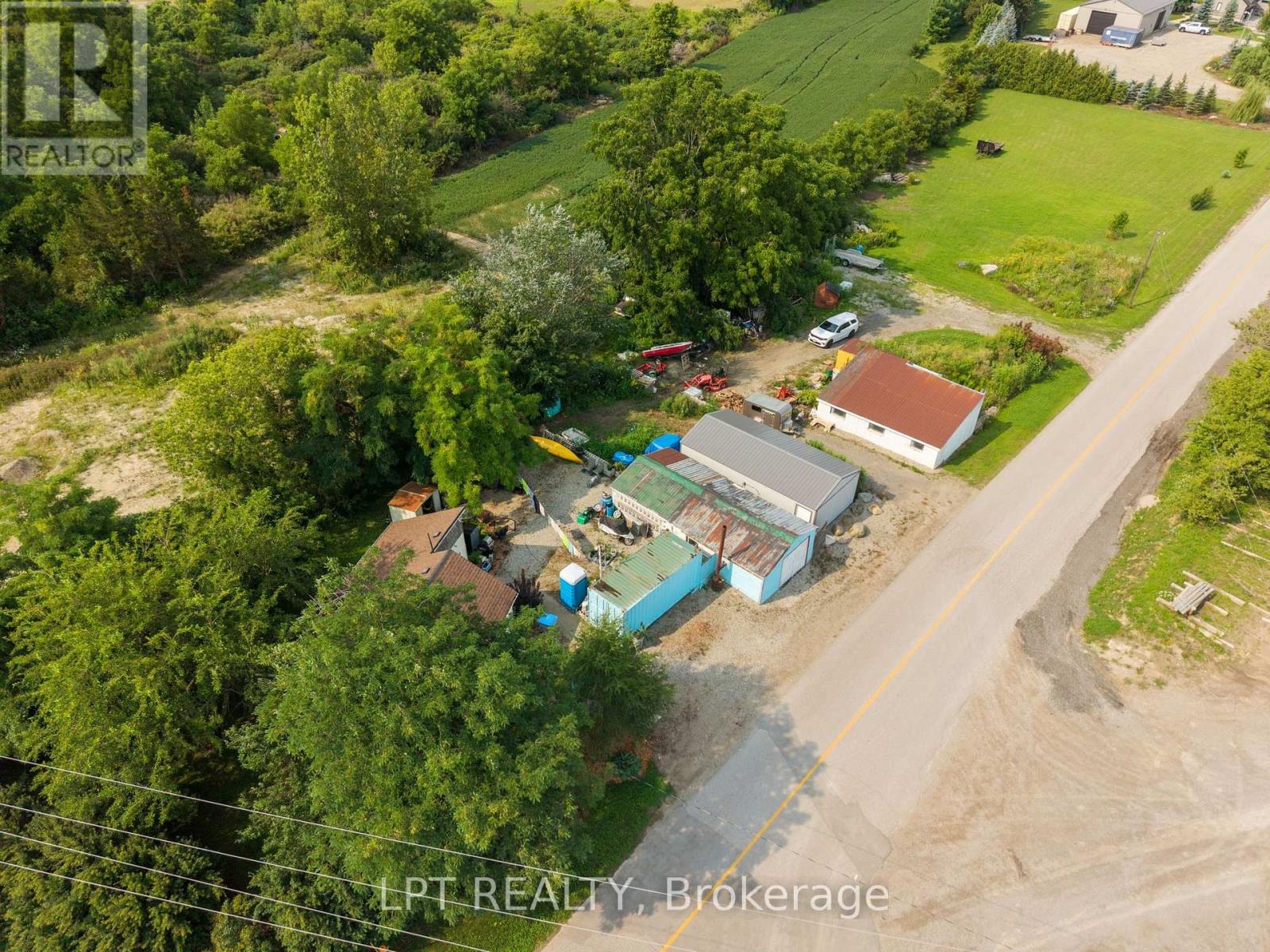 8349 Ravenswood Line, Lambton Shores, Ontario  N0M 1N0 - Photo 26 - X13694048