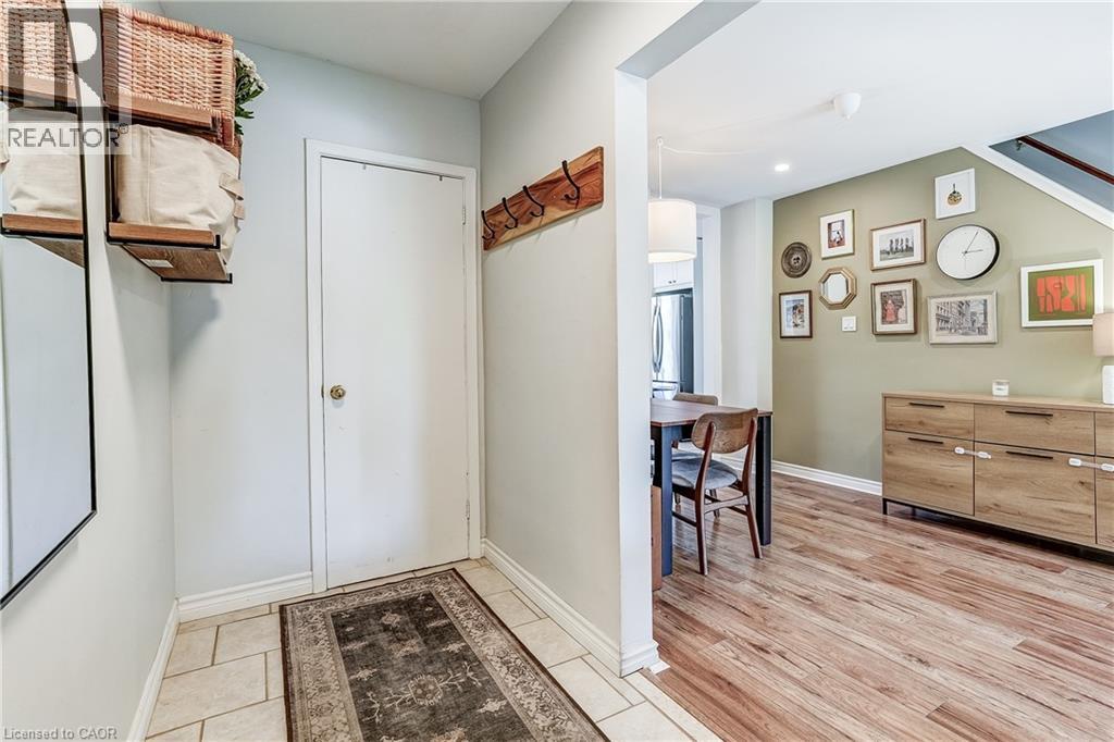 2488 Brookhurst Road, Mississauga, Ontario  L5J 1R3 - Photo 6 - 40856827