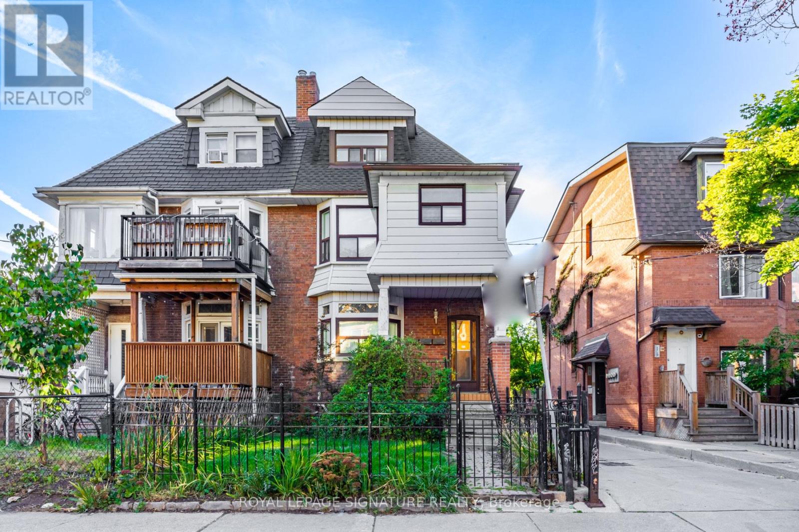 1 - 14 HOWLAND AVENUE, Toronto, Ontario