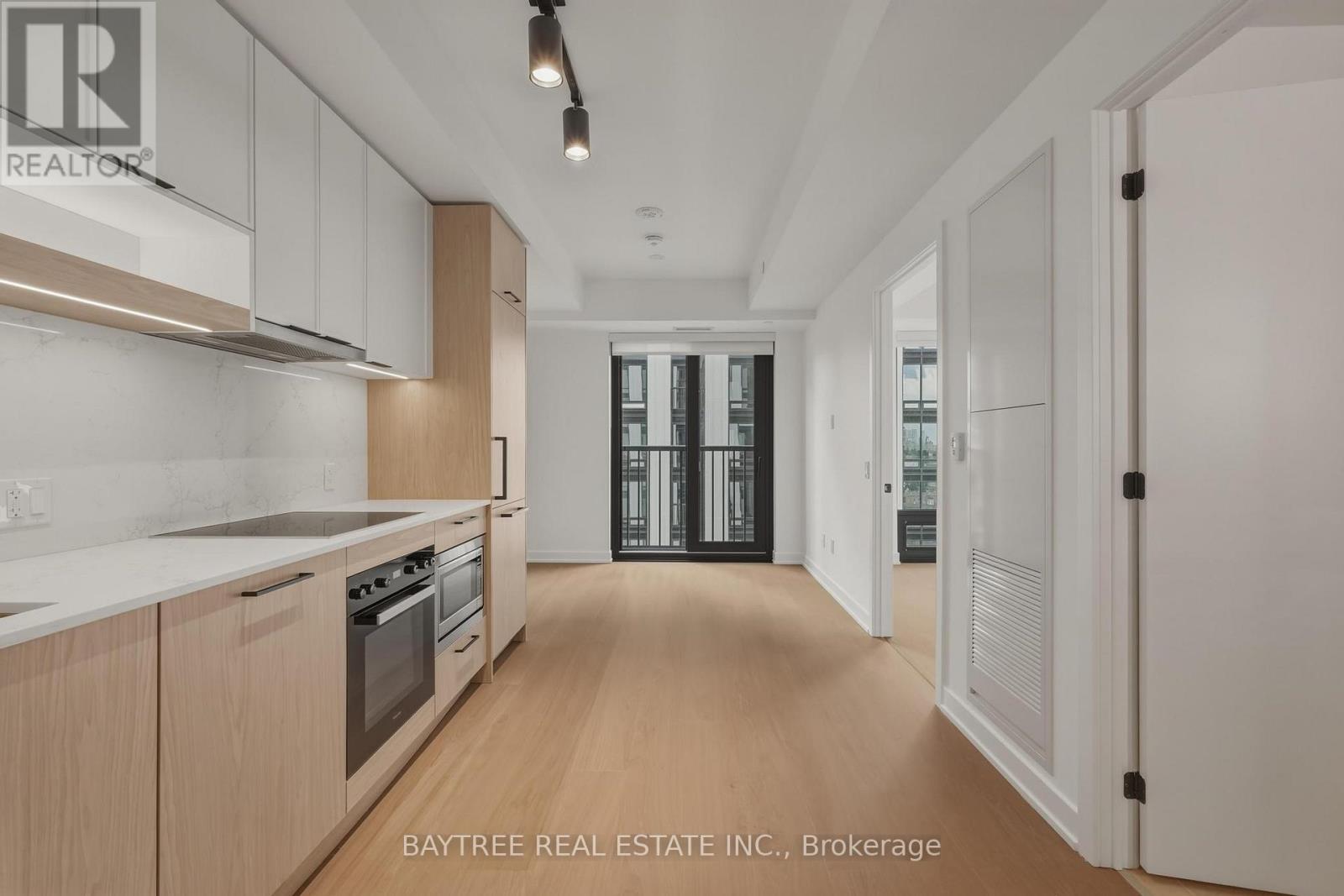 1826 - 89 MONTCLAIR AVENUE, Toronto, Ontario