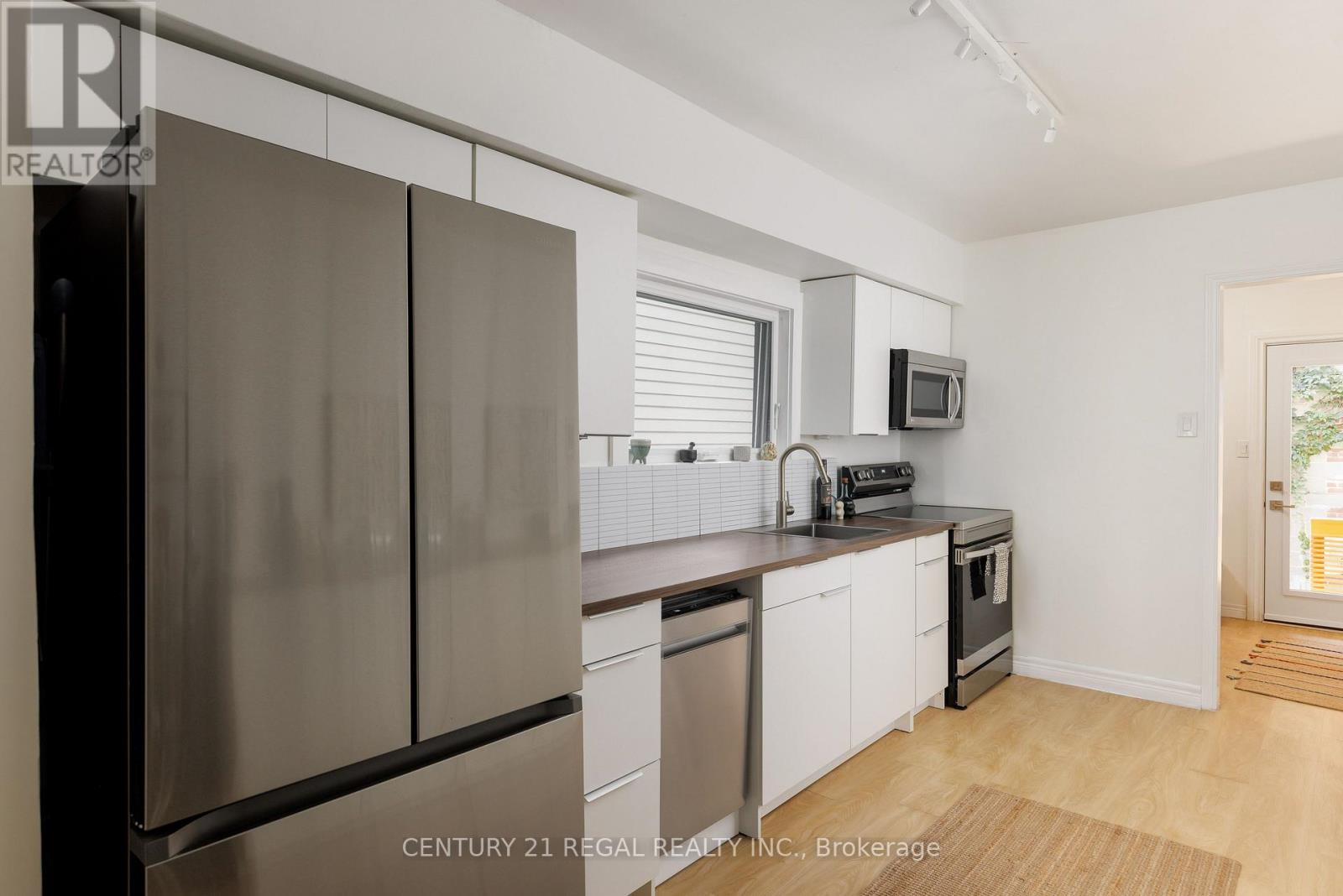 55 Shirley Street, Toronto, Ontario  M6K 1T2 - Photo 13 - C13694078