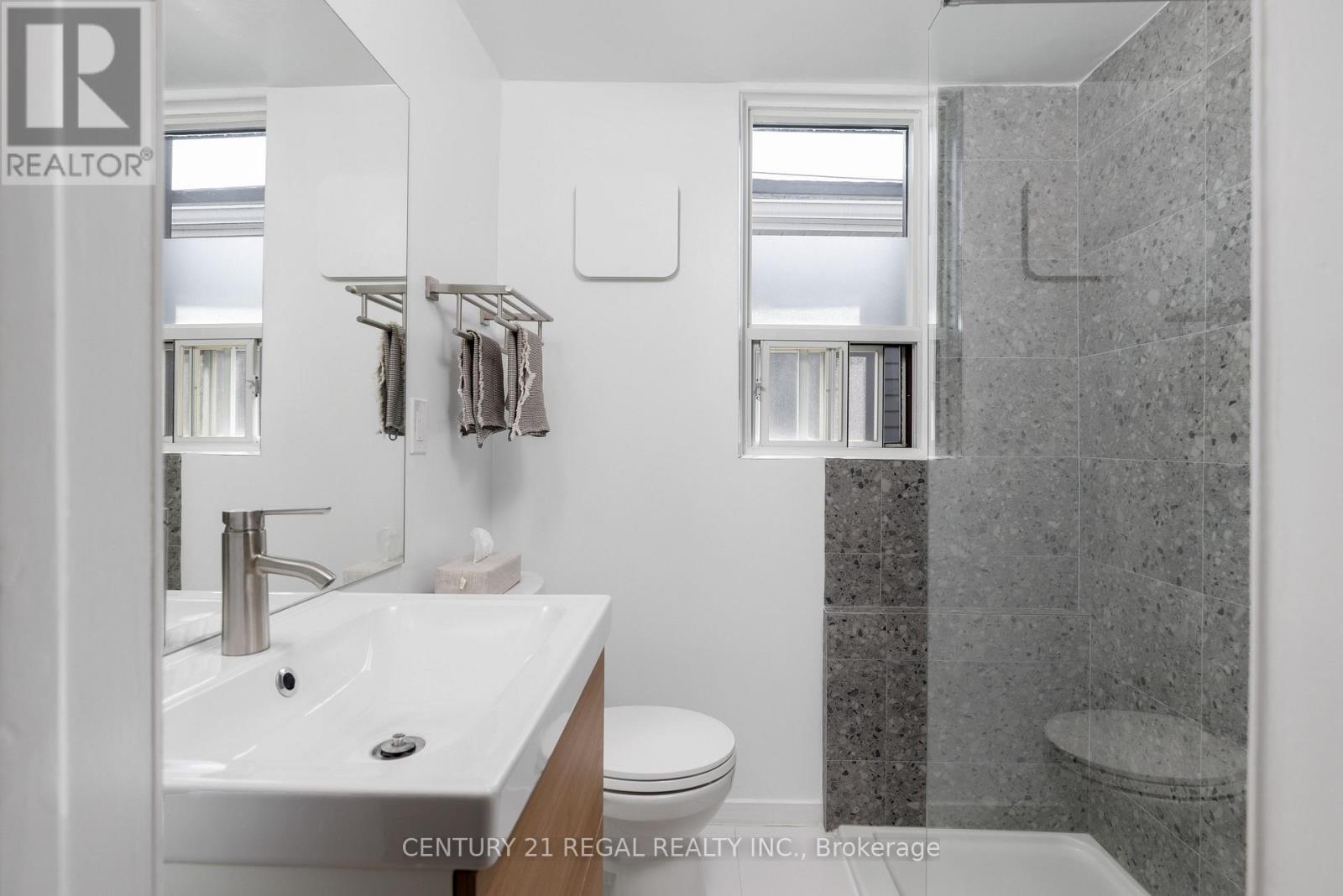 55 Shirley Street, Toronto, Ontario  M6K 1T2 - Photo 35 - C13694078