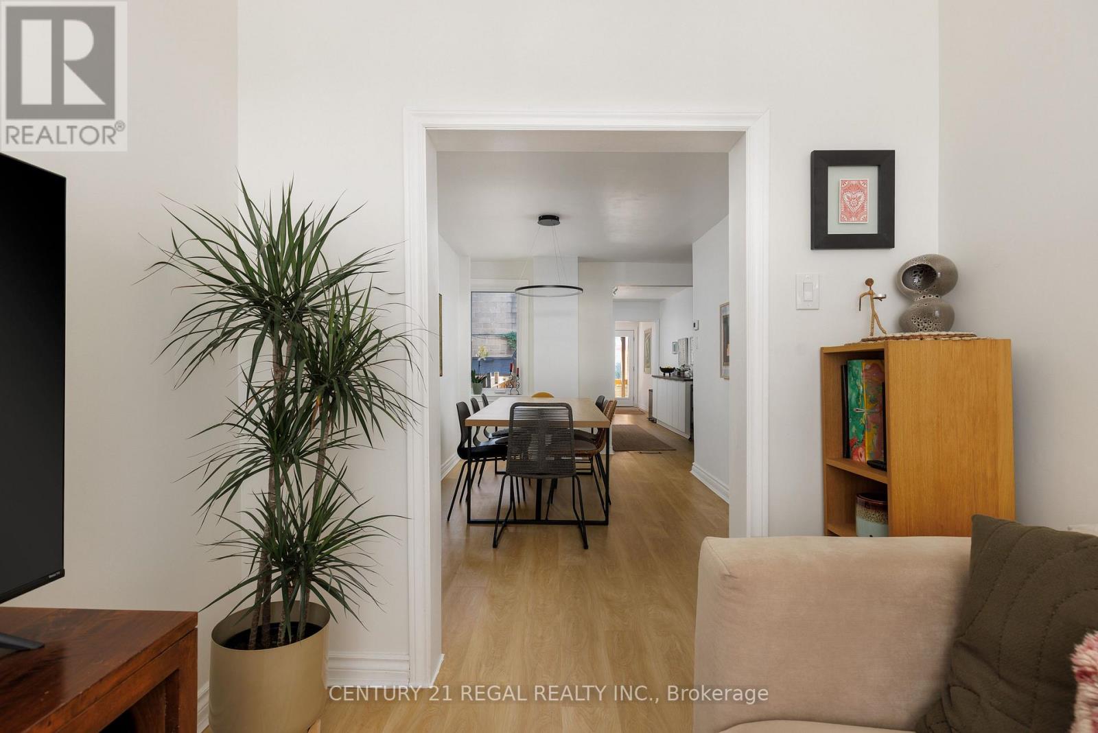 55 Shirley Street, Toronto, Ontario  M6K 1T2 - Photo 8 - C13694078