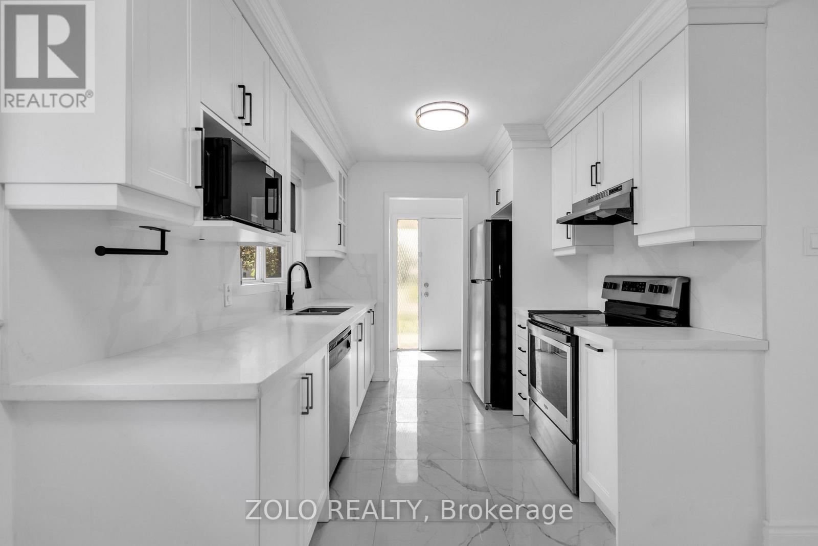 43 Davies Crescent, Barrie, Ontario  L4M 2M4 - Photo 12 - S13694058