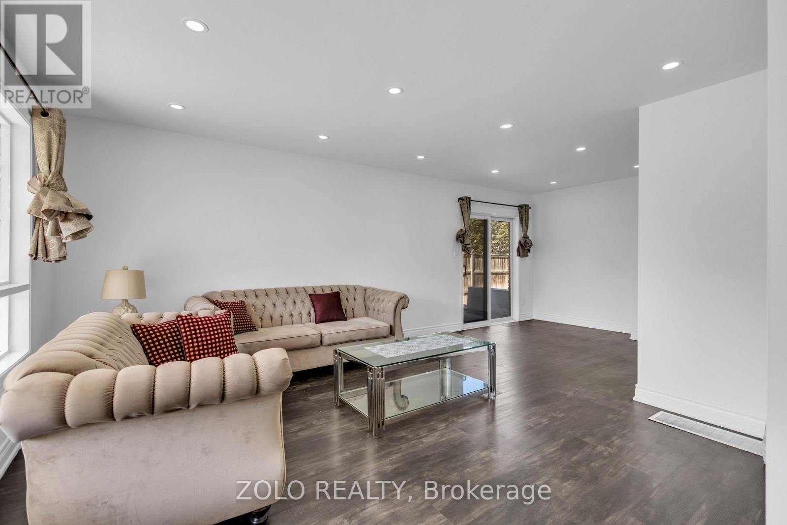 43 Davies Crescent, Barrie, Ontario  L4M 2M4 - Photo 6 - S13694058