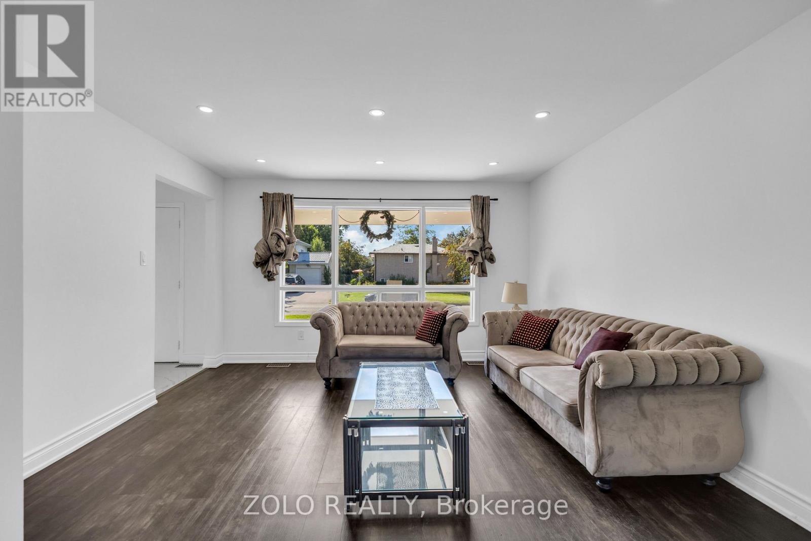 43 Davies Crescent, Barrie, Ontario  L4M 2M4 - Photo 7 - S13694058