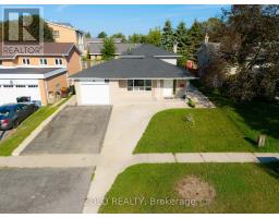 43 DAVIES CRESCENT, Barrie, Ontario