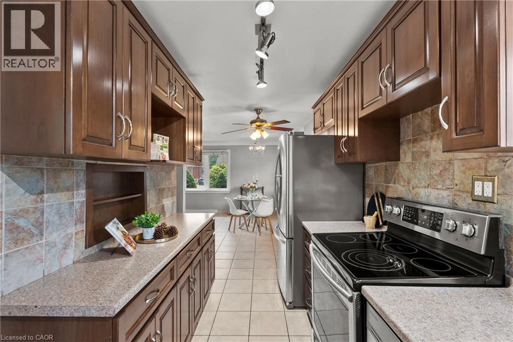 143 West 25th Street, Hamilton, Ontario  L8V 2H5 - Photo 12 - 40855172