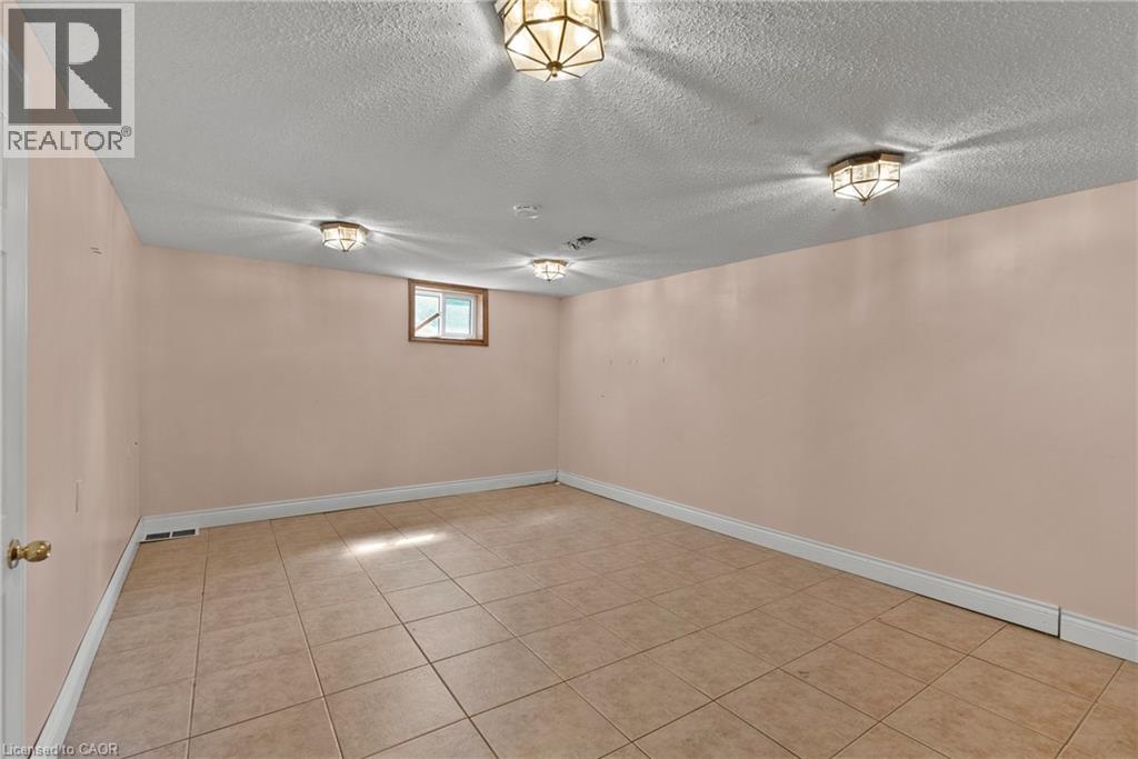 143 West 25th Street, Hamilton, Ontario  L8V 2H5 - Photo 20 - 40855172