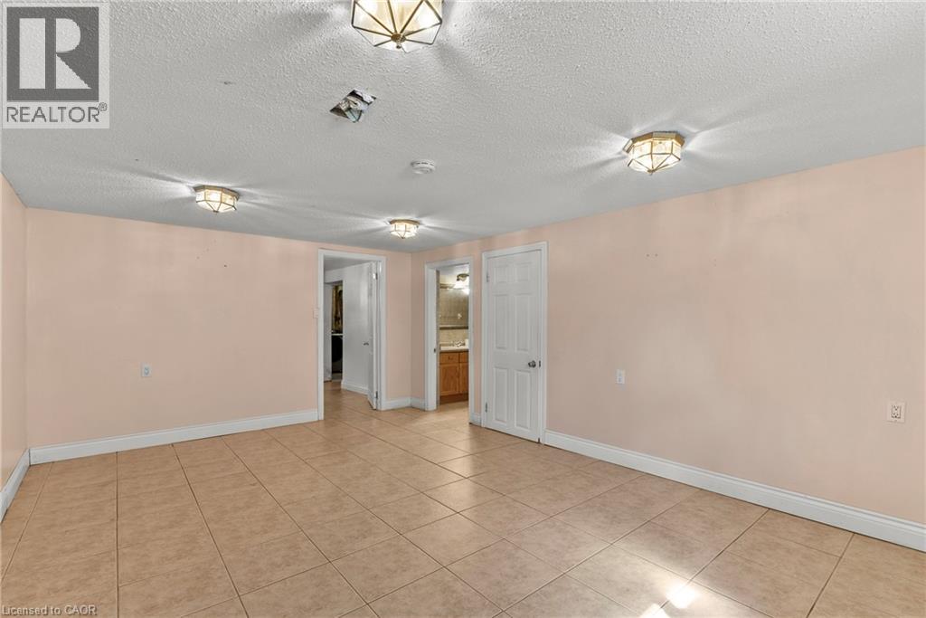143 West 25th Street, Hamilton, Ontario  L8V 2H5 - Photo 21 - 40855172