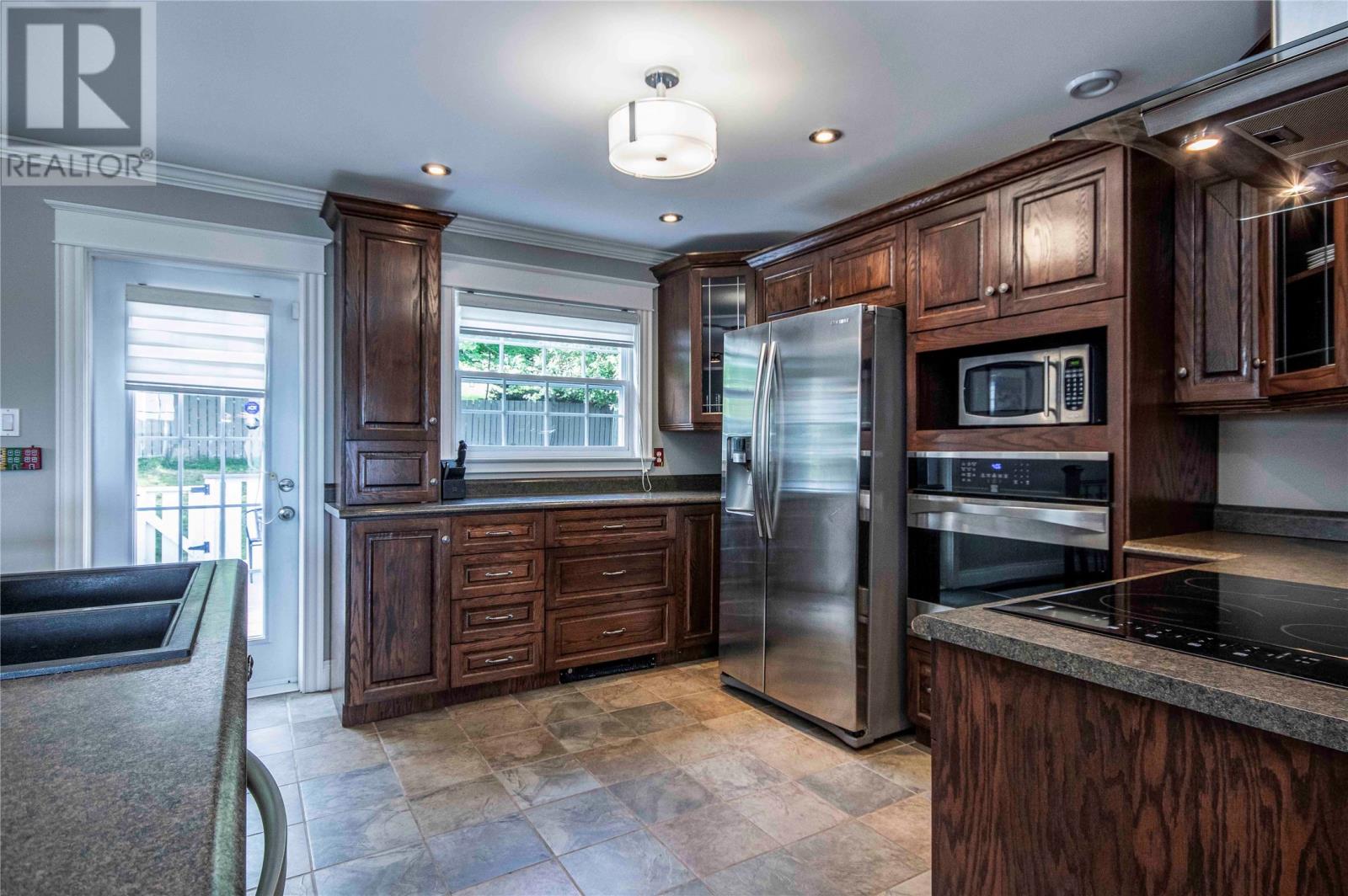 48 Canada Drive, St.John’s — photo 3