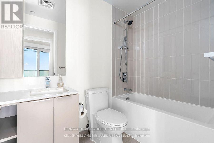 5701 - 3900 Confederation Parkway, Mississauga, Ontario  L5B 0M3 - Photo 13 - W13694052