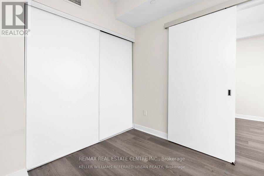 5701 - 3900 Confederation Parkway, Mississauga, Ontario  L5B 0M3 - Photo 17 - W13694052