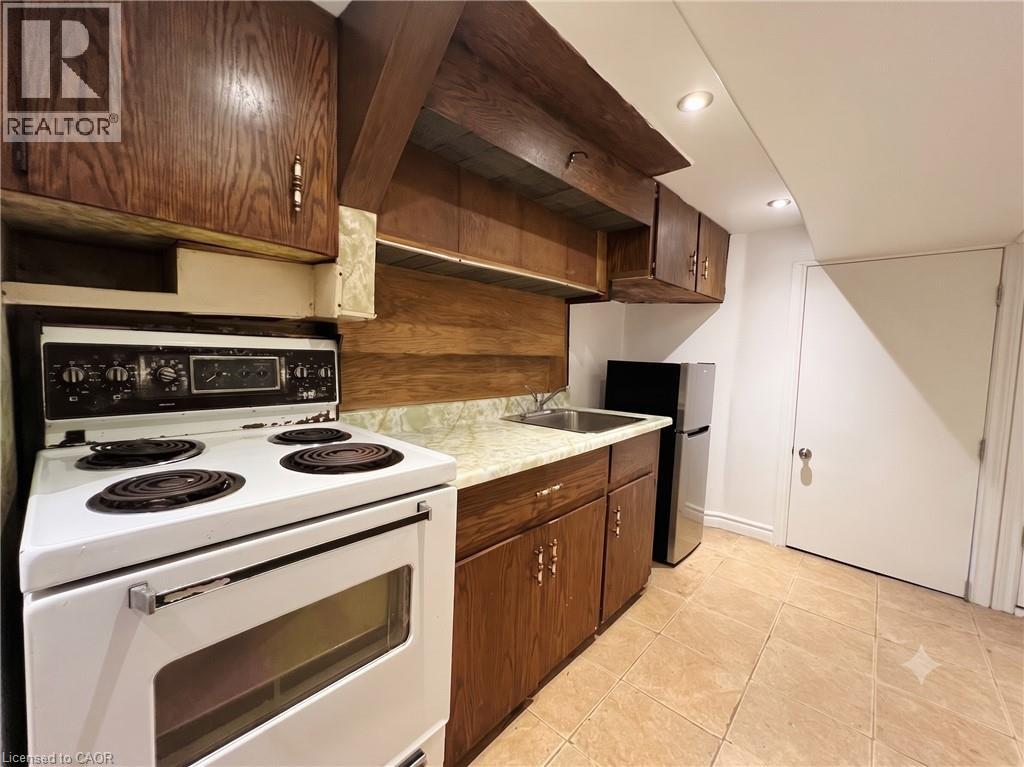 77 Paisley Avenue S, Hamilton, Ontario  L8S 1V4 - Photo 34 - 40848993