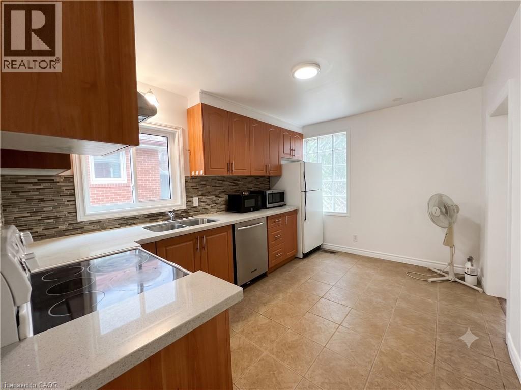 77 Paisley Avenue S, Hamilton, Ontario  L8S 1V4 - Photo 8 - 40848993