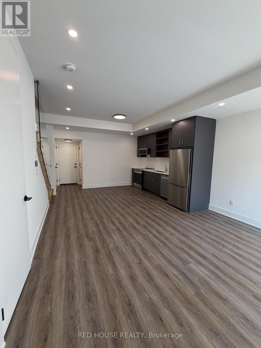 59 Everett Common, St. Catharines, Ontario  L2P 0H1 - Photo 2 - X13694084