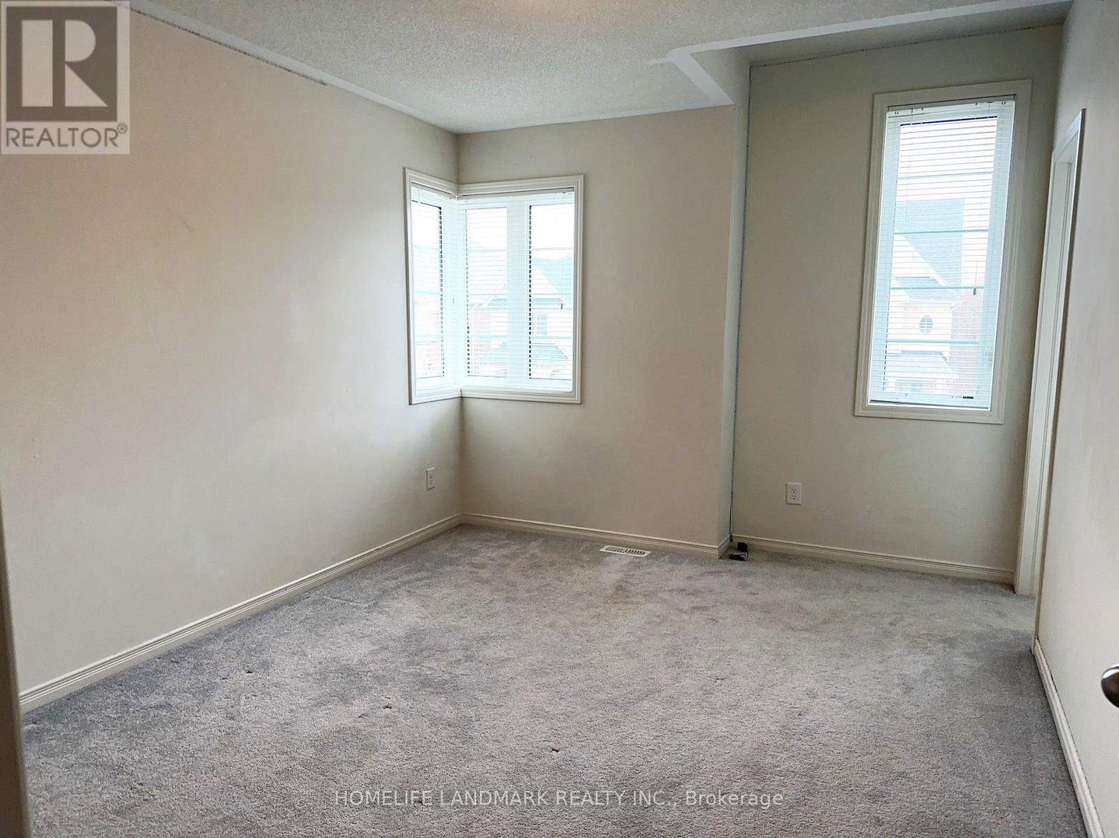 2356 Equestrian Crescent, Oshawa, Ontario  L1L 0L6 - Photo 4 - E13630172