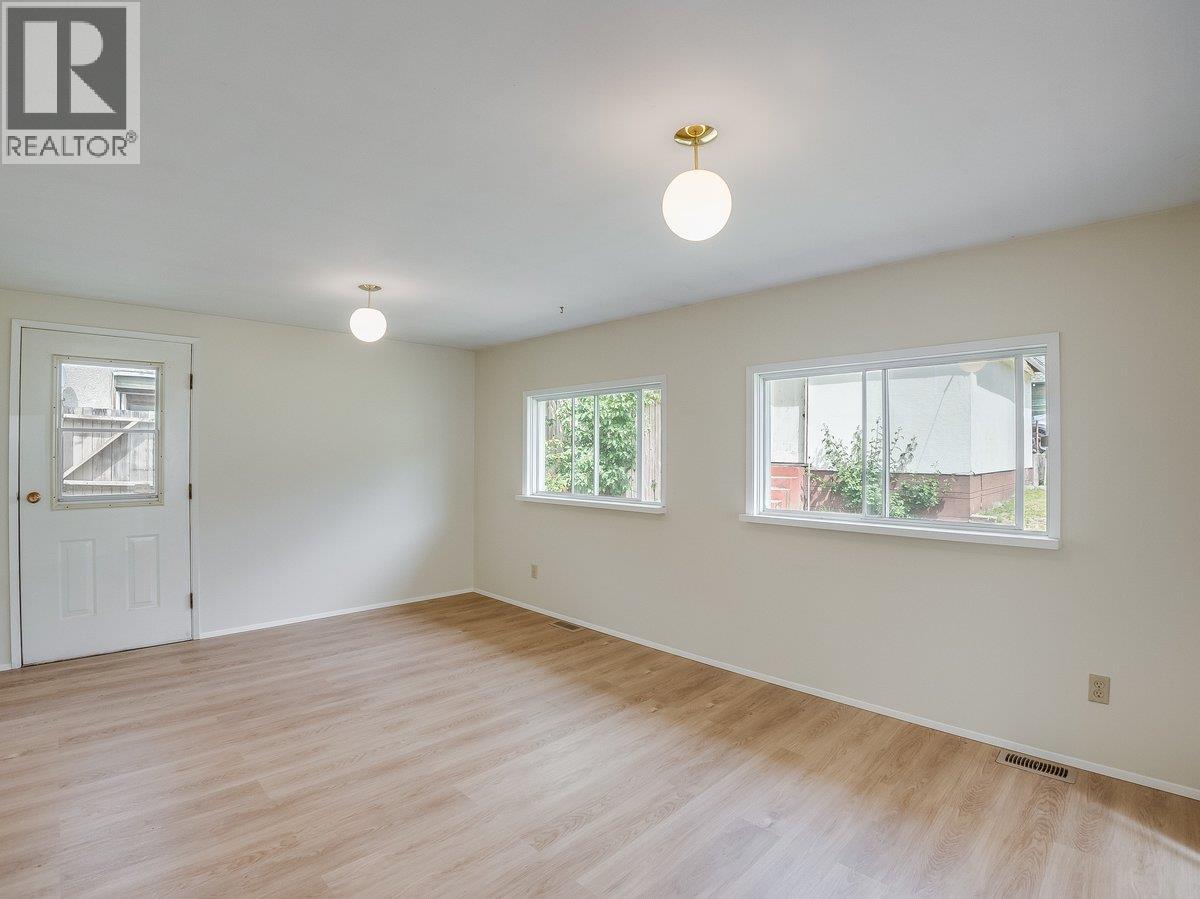 720 Third Street, Nelson, British Columbia  V1L 2R2 - Photo 23 - 10388724