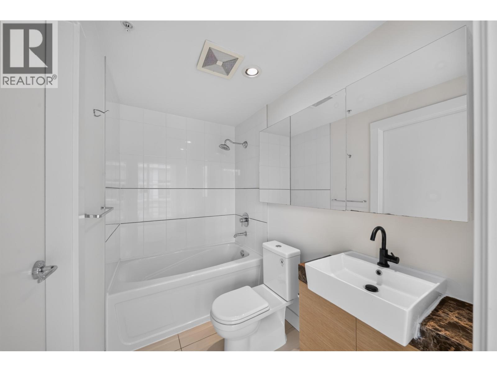 2101 565 Smithe Street, Vancouver, British Columbia  V6B 0E4 - Photo 13 - R3157065