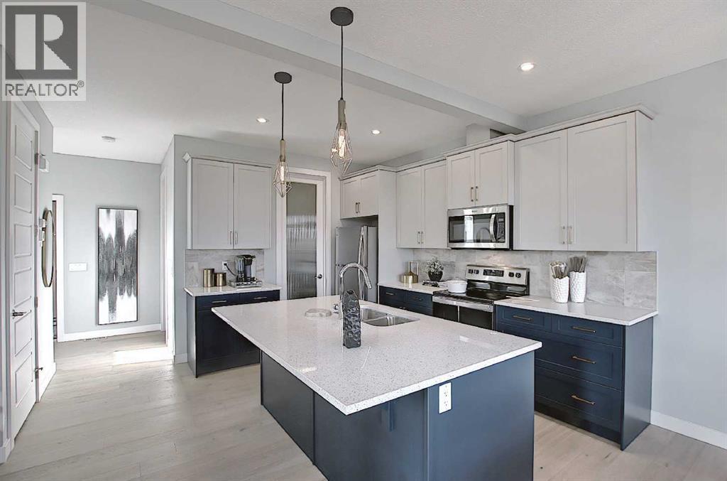 16 Topaz Place, Cochrane, Alberta  T4C 3K2 - Photo 8 - A2337843