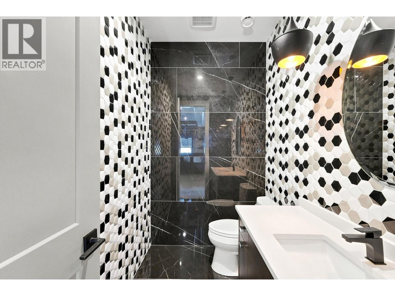 11540 Pelican Court, Richmond, British Columbia  V7E 3P4 - Photo 33 - R3157441
