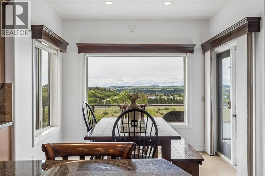 31 Sunset Point, Cochrane, Alberta  T4C 0B3 - Photo 12 - A2318833
