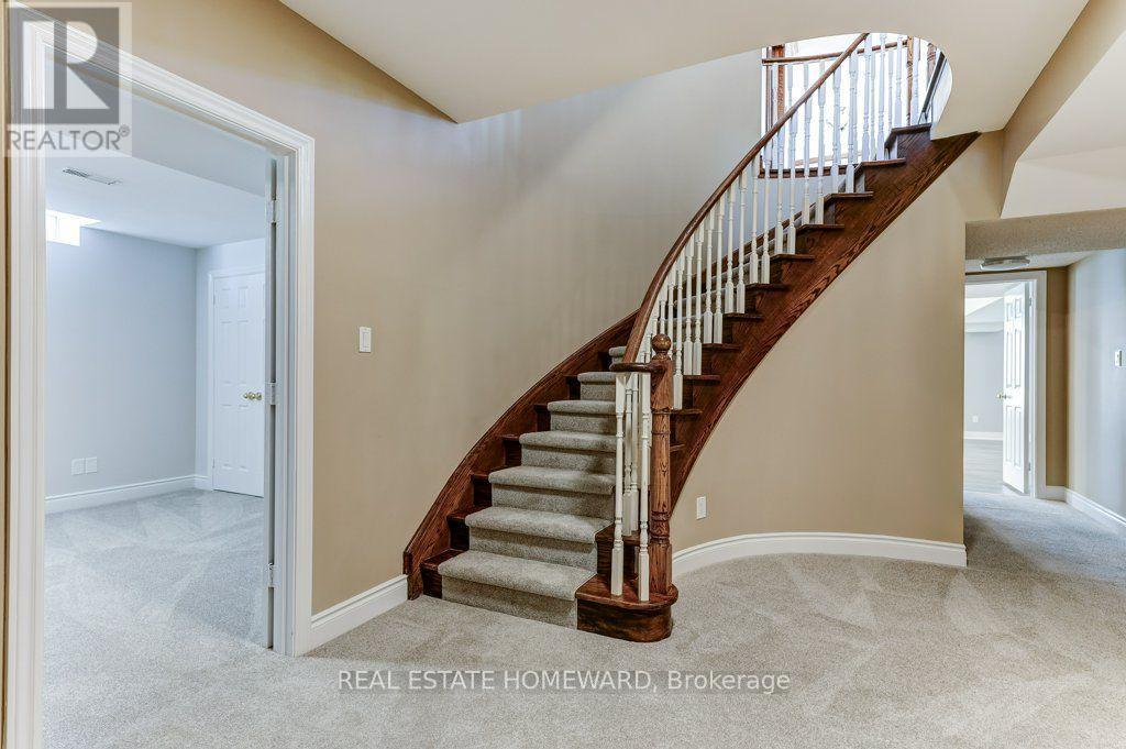807 Primrose Court, Pickering, Ontario  L1X 2S8 - Photo 38 - E13694094