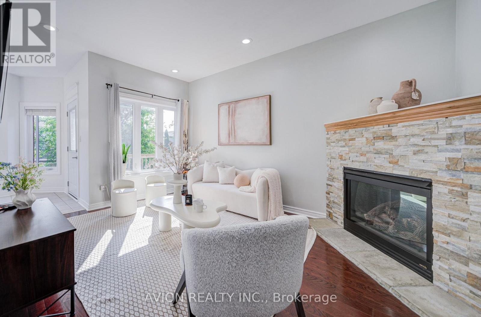 83 Stonebridge Boulevard, Toronto, Ontario  M1W 4A8 - Photo 17 - E13694152