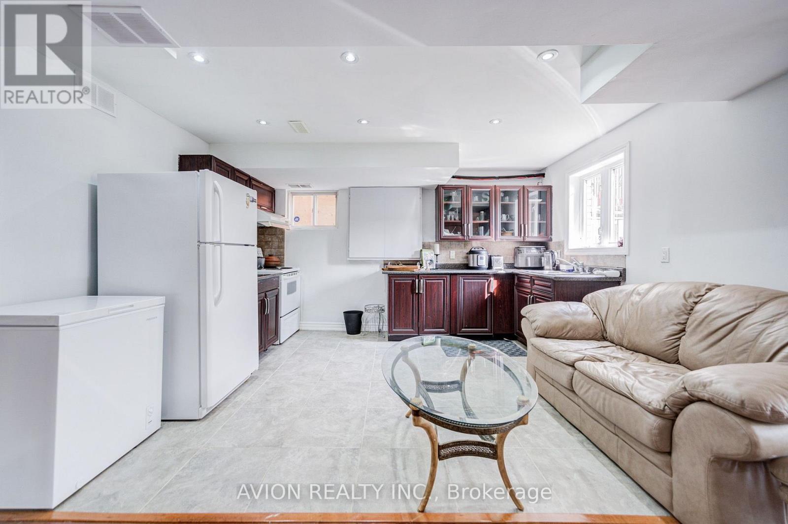 83 Stonebridge Boulevard, Toronto, Ontario  M1W 4A8 - Photo 40 - E13694152